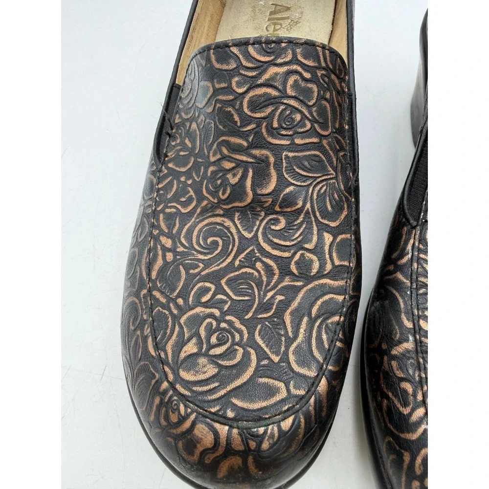 Alegria Emma Bronze Rose Embossed Floral Leather Wedge Black Women 9.5-10 EU 40